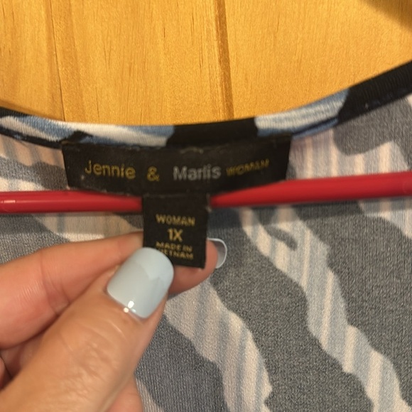 Jennie & Marlis Blue and White Zebra Print Beaded Women's Top - Picture 4 of 8